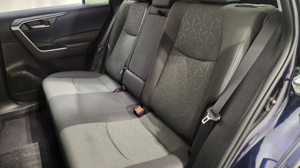 Toyota Rav 4 XLE 2023 d&rsquo;occasion à vendre - 28