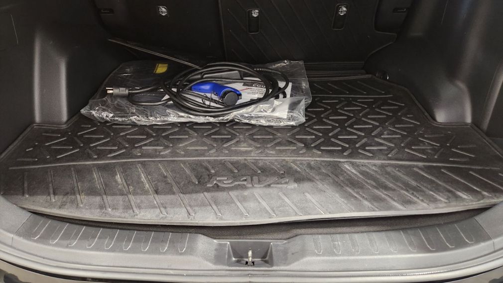 Toyota RAV4 Prime XSE 2023 d&rsquo;occasion à vendre - 16