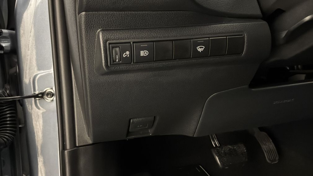 Toyota Corolla LE 2020 d&rsquo;occasion à vendre - 19