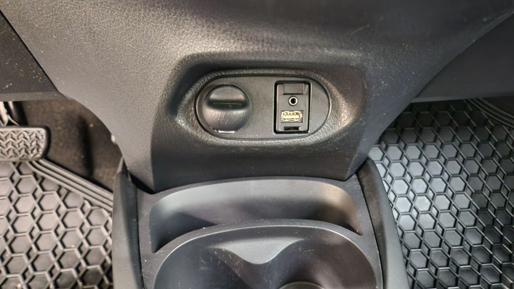 Toyota Yaris LE 2018 d&rsquo;occasion à vendre - 22