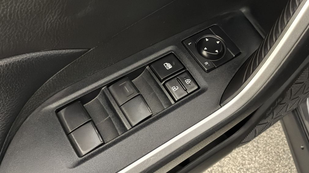 Toyota Rav 4 LE 2021 d&rsquo;occasion à vendre - 22