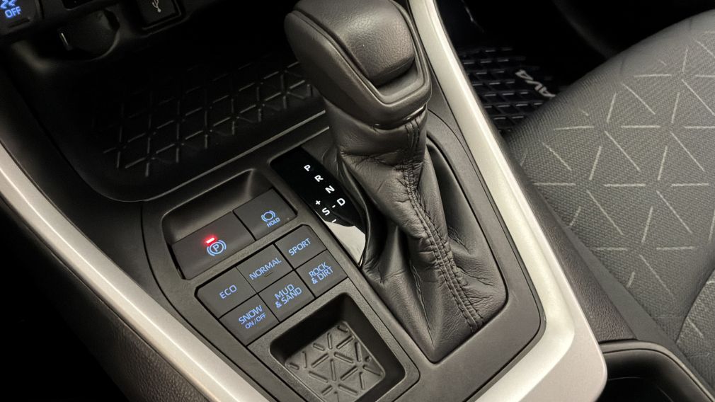 Toyota Rav 4 LE 2021 d&rsquo;occasion à vendre - 20