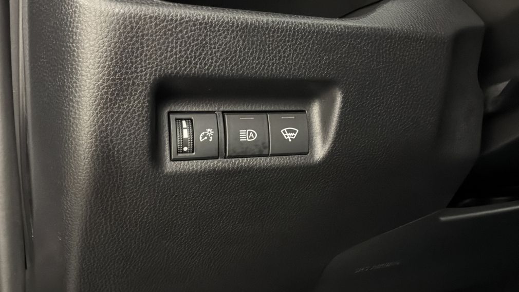 Toyota Rav 4 LE 2021 d&rsquo;occasion à vendre - 21