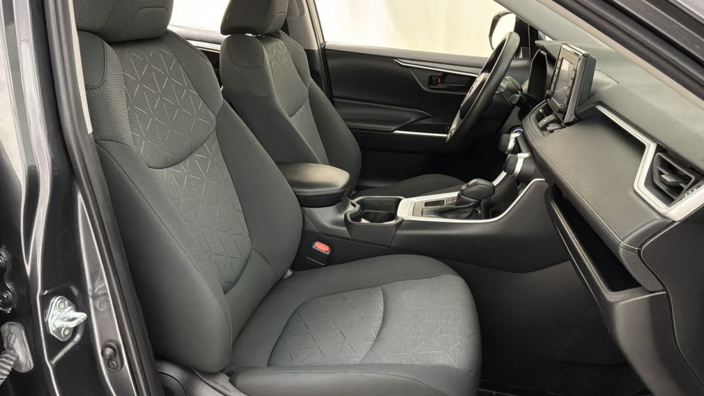Toyota Rav 4 LE 2021 d&rsquo;occasion à vendre - 29