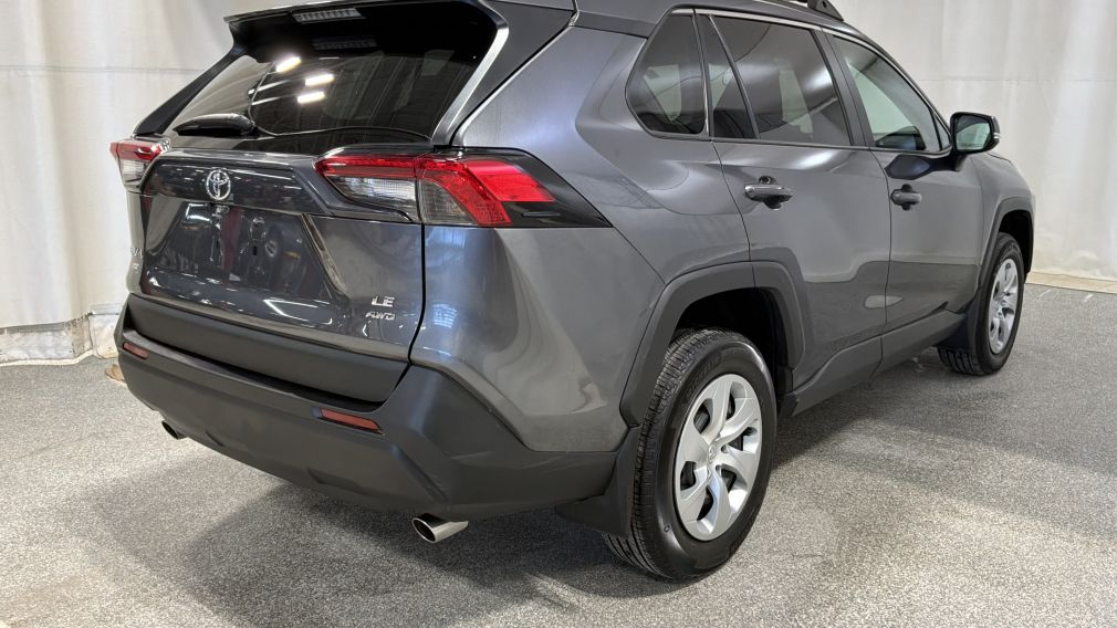Toyota Rav 4 LE 2021 d&rsquo;occasion à vendre - 3