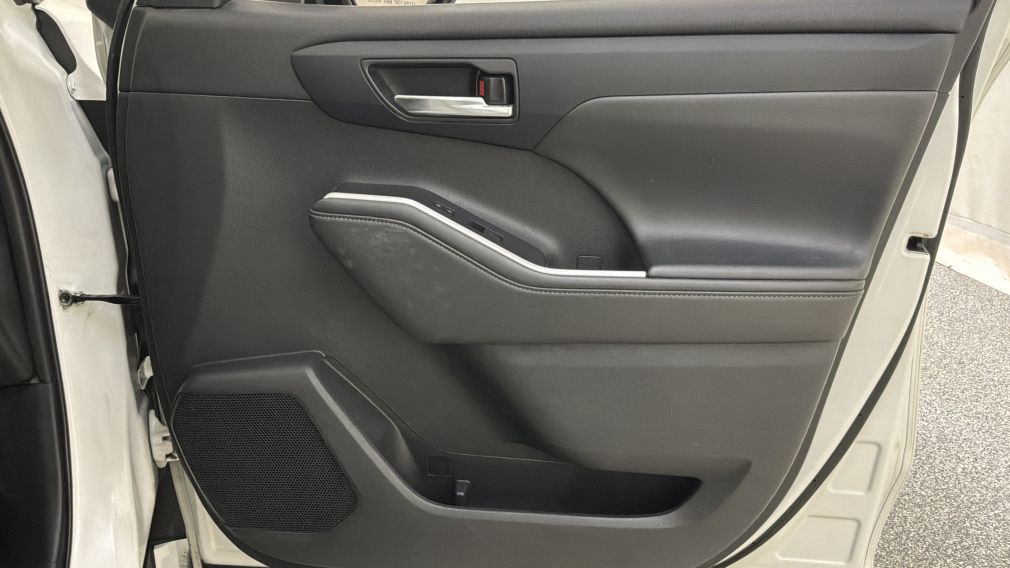 Toyota Highlander Hybrid XLE 2021 d&rsquo;occasion à vendre - 32
