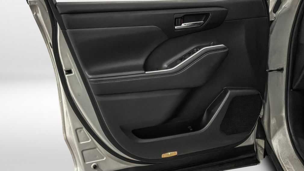 Toyota Highlander Hybrid XLE 2021 d&rsquo;occasion à vendre - 23