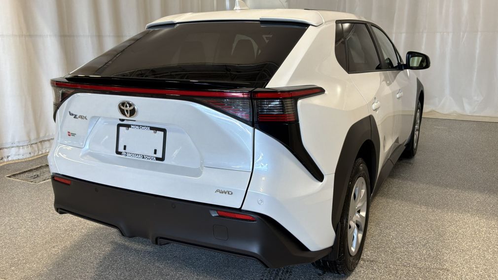 Toyota BZ4X XLE 2023 d&rsquo;occasion à vendre - 4