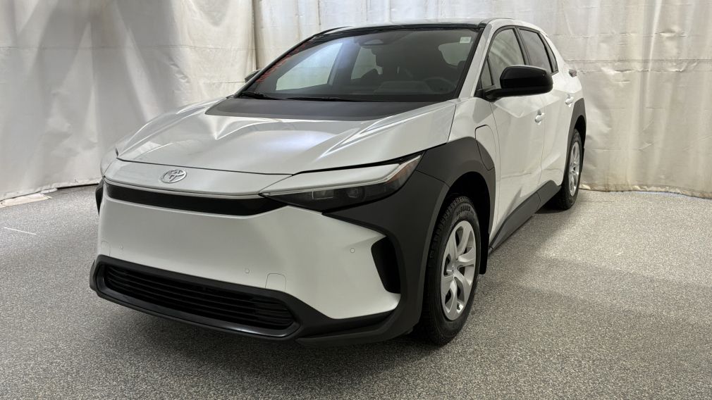 Toyota BZ4X XLE 2023 d&rsquo;occasion à vendre - 8