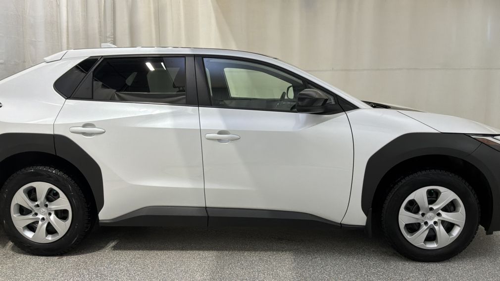 Toyota BZ4X XLE 2023 d&rsquo;occasion à vendre - 3
