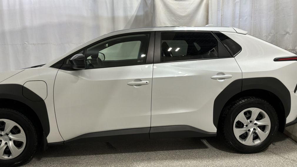 Toyota BZ4X XLE 2023 d&rsquo;occasion à vendre - 7