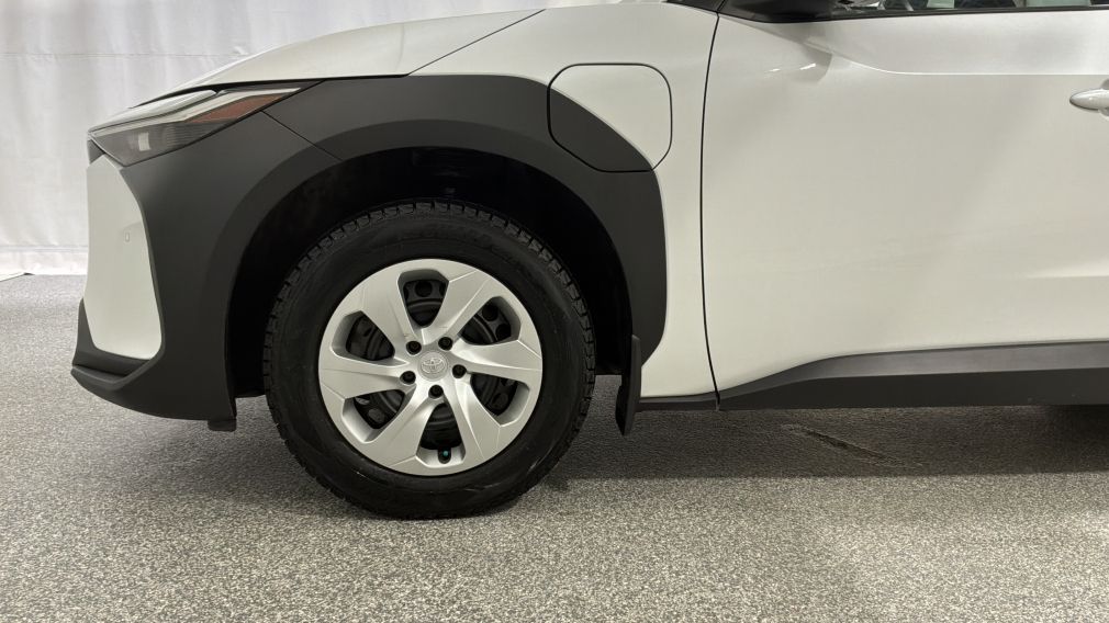 Toyota BZ4X XLE 2023 d&rsquo;occasion à vendre - 9