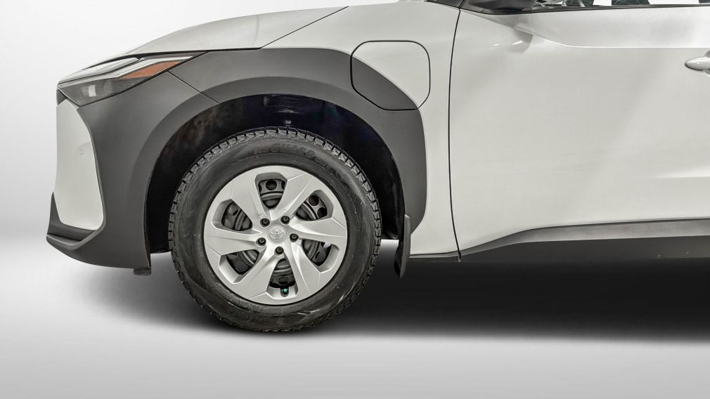 Toyota BZ4X XLE 2023 d&rsquo;occasion à vendre - 9
