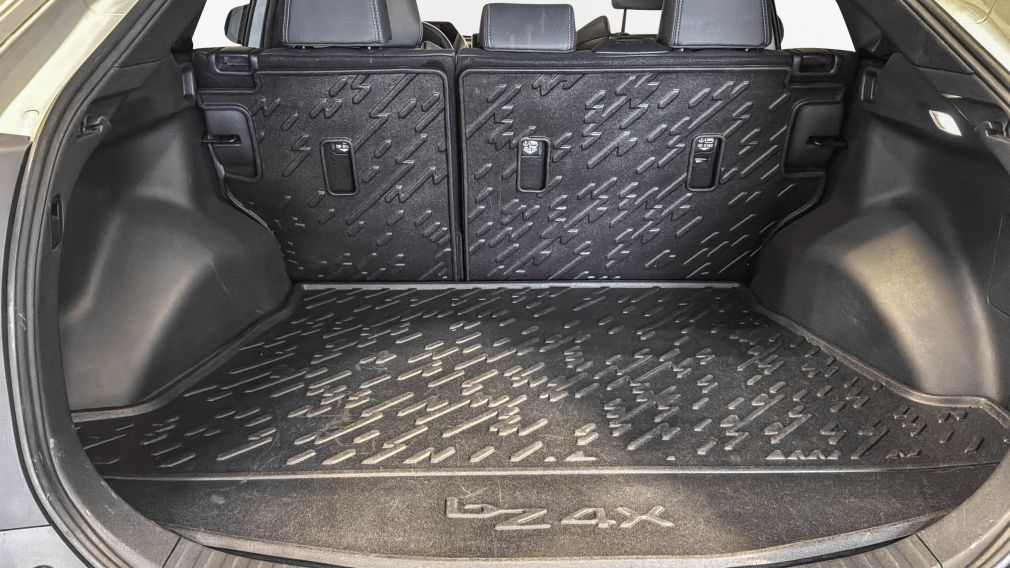 Toyota BZ4X XLE 2023 d&rsquo;occasion à vendre - 12