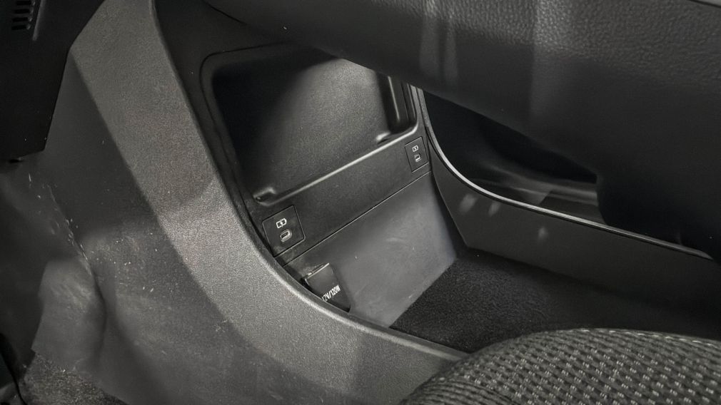 Toyota BZ4X XLE 2023 d&rsquo;occasion à vendre - 19