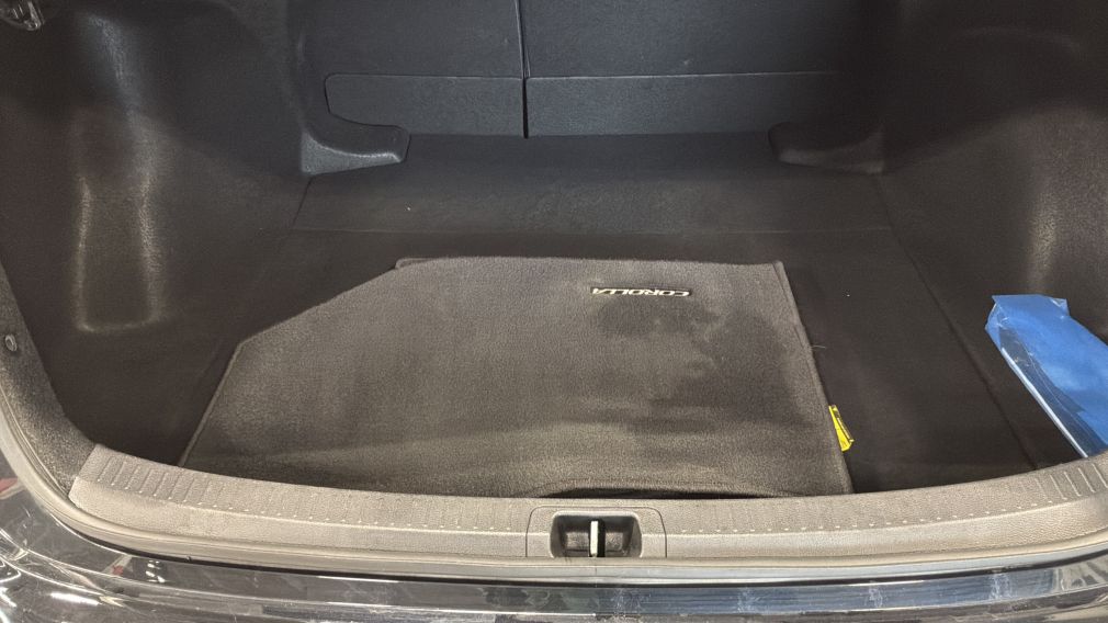 Toyota Corolla LE 2023 d&rsquo;occasion à vendre - 12