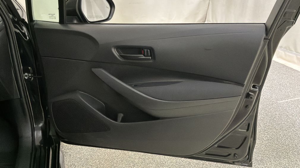 Toyota Corolla LE 2023 d&rsquo;occasion à vendre - 33