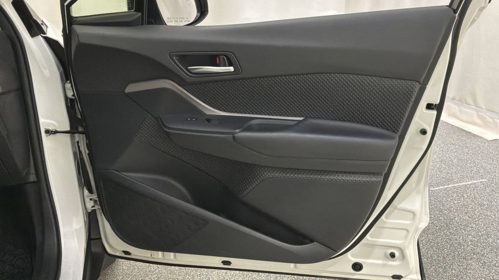 Toyota C-HR XLE Premium 2020 d&rsquo;occasion à vendre - 31