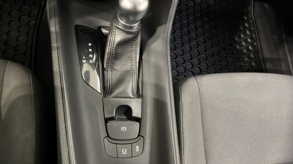 Toyota C-HR XLE Premium 2020 d&rsquo;occasion à vendre - 18
