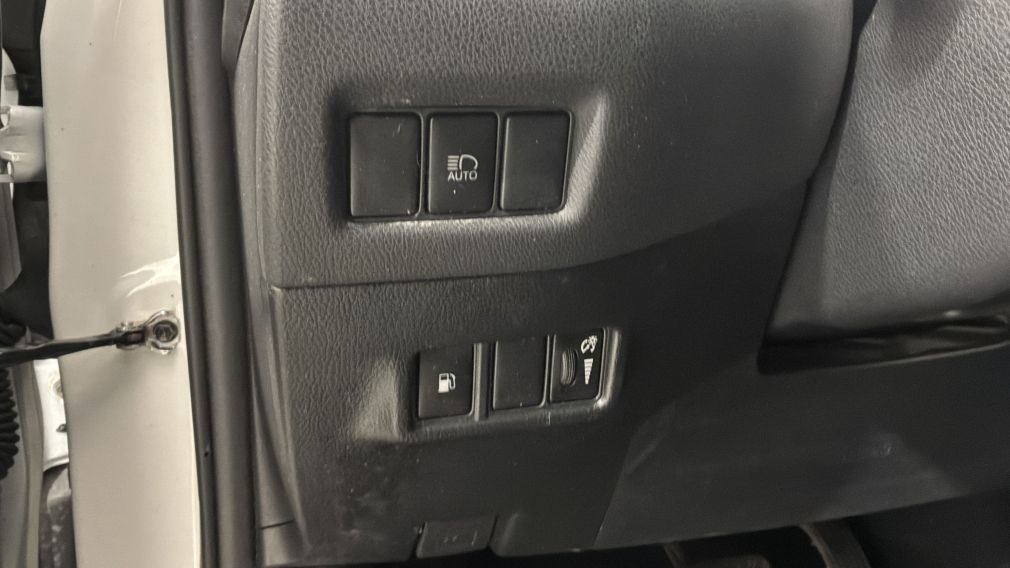 Toyota C-HR XLE Premium 2020 d&rsquo;occasion à vendre - 20