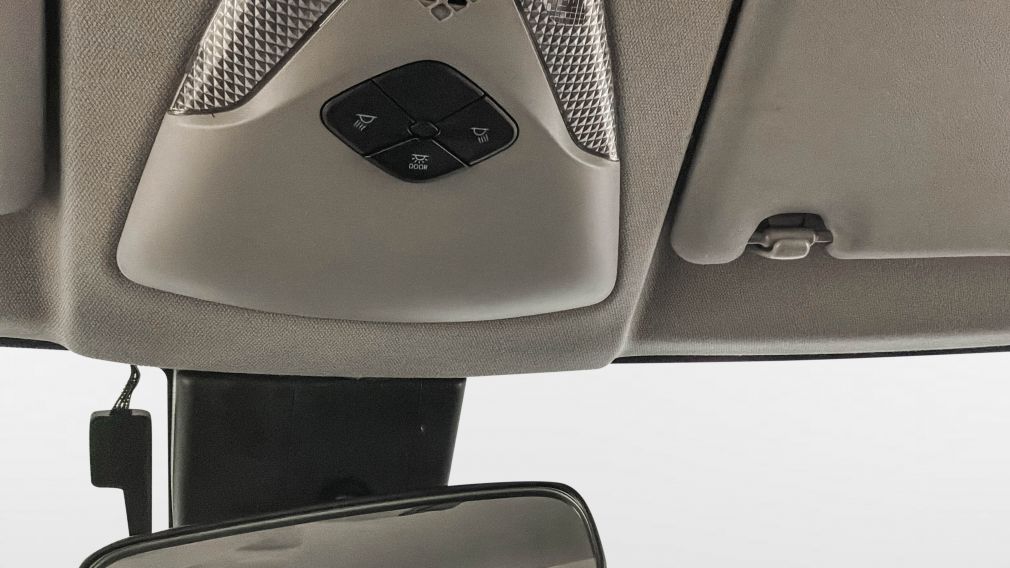 Toyota C-HR XLE Premium 2020 d&rsquo;occasion à vendre - 19