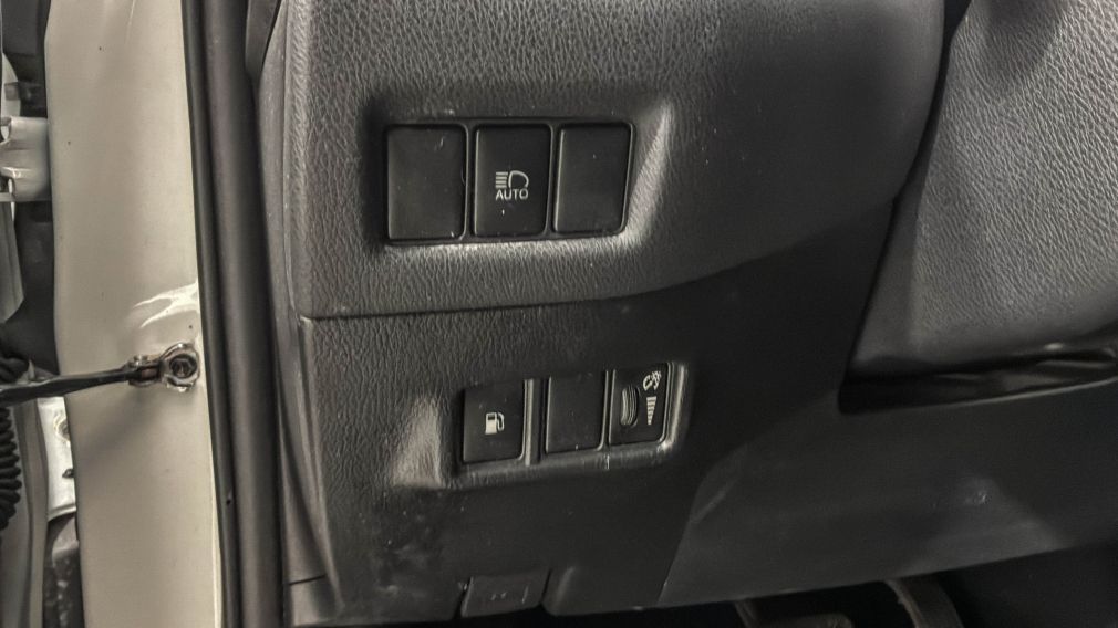 Toyota C-HR XLE Premium 2020 d&rsquo;occasion à vendre - 20