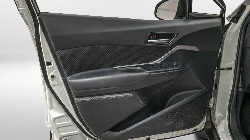 Toyota C-HR XLE Premium 2020 d&rsquo;occasion à vendre - 24