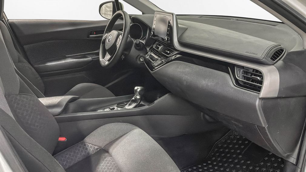 Toyota C-HR XLE Premium 2020 d&rsquo;occasion à vendre - 30
