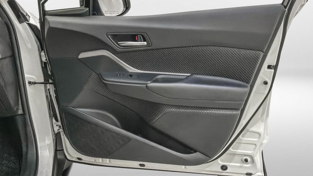 Toyota C-HR XLE Premium 2020 d&rsquo;occasion à vendre - 32