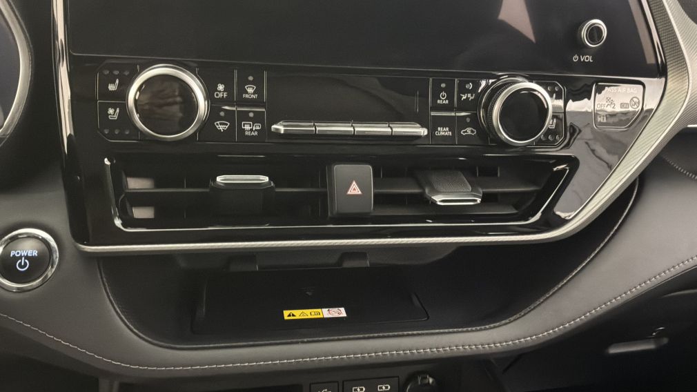 Toyota Highlander Hybrid Limited 2023 d&rsquo;occasion à vendre - 17