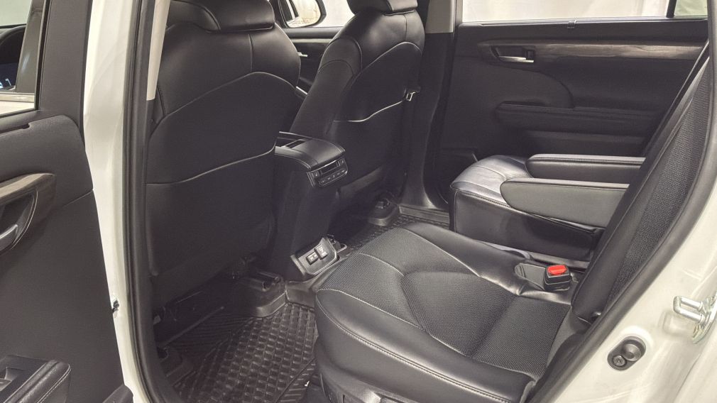 Toyota Highlander Hybrid Limited 2023 d&rsquo;occasion à vendre - 27