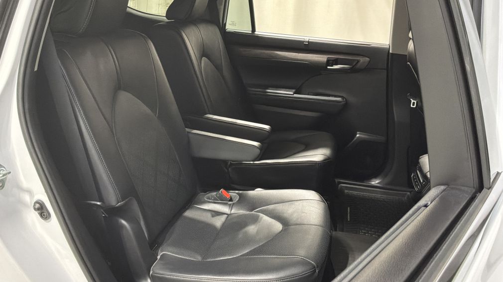 Toyota Highlander Hybrid Limited 2023 d&rsquo;occasion à vendre - 29