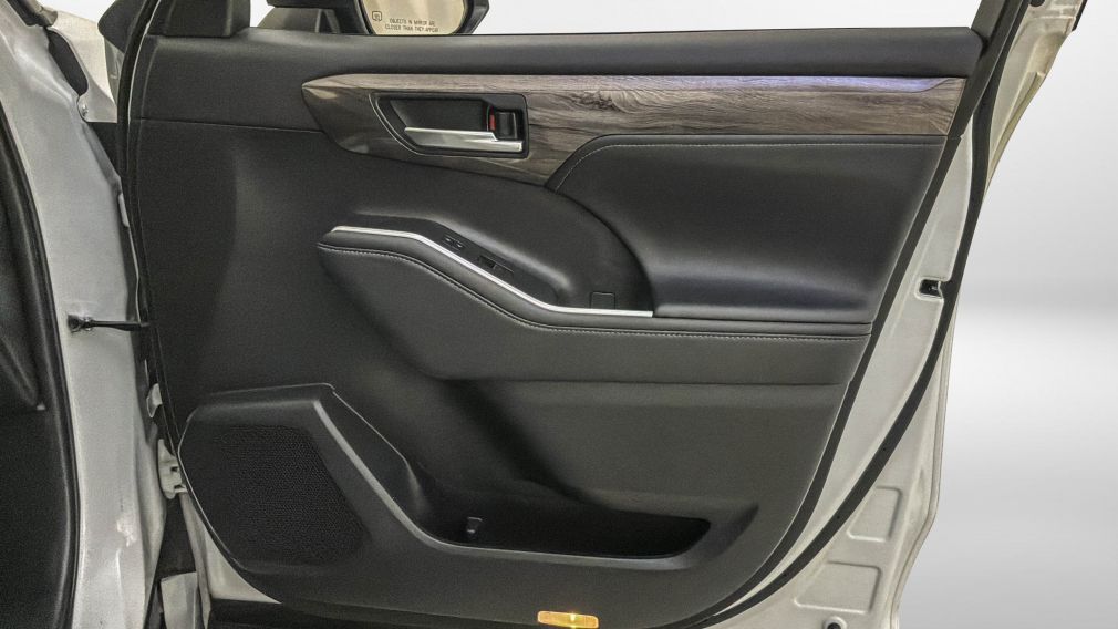 Toyota Highlander Hybrid Limited 2023 d&rsquo;occasion à vendre - 32