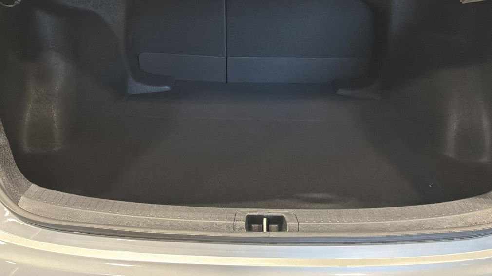 Toyota Corolla LE 2021 d&rsquo;occasion à vendre - 12