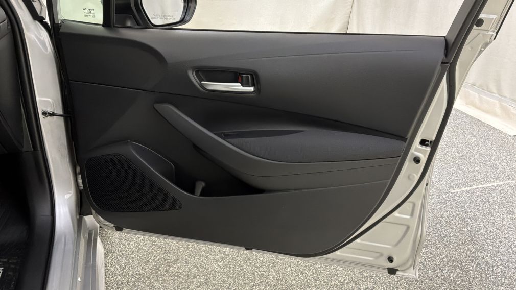 Toyota Corolla LE 2021 d&rsquo;occasion à vendre - 29