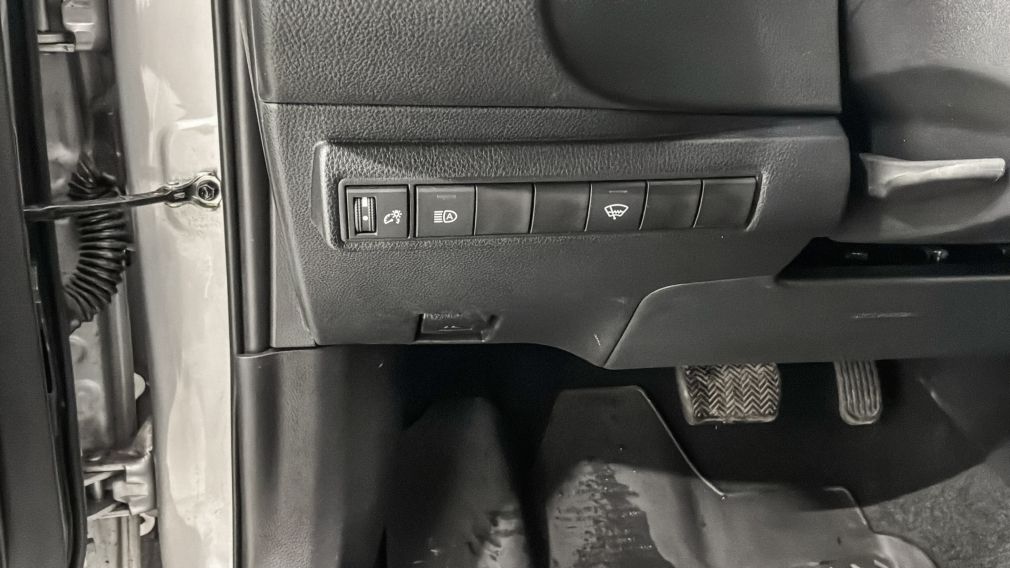 Toyota Corolla THE 2021 d&rsquo;occasion à vendre - 19