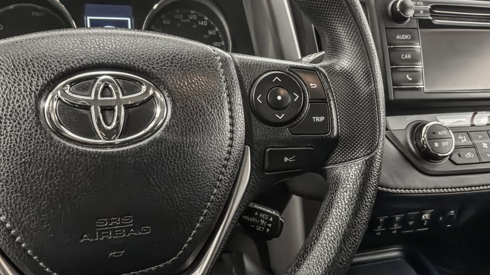 Toyota Rav 4 Hybrid LE+ 2018 d&rsquo;occasion à vendre - 21