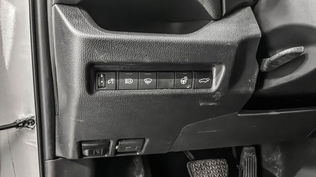 Toyota Rav 4 XLE 2022 d&rsquo;occasion à vendre - 19