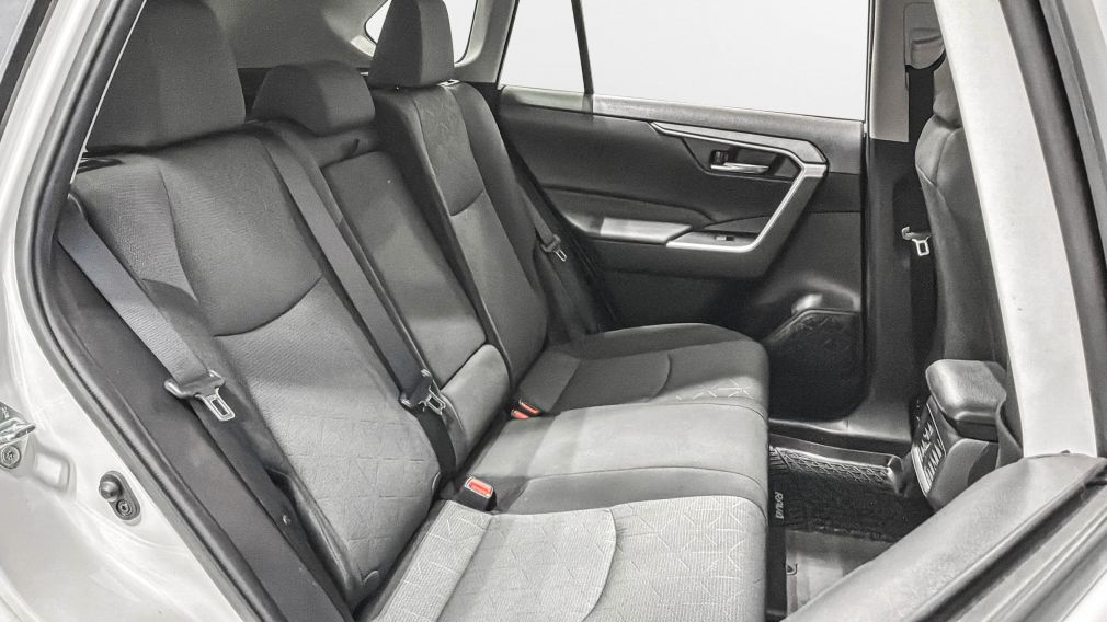 Toyota Rav 4 XLE 2022 d&rsquo;occasion à vendre - 28