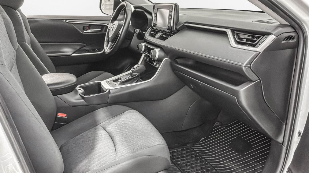 Toyota Rav 4 XLE 2022 d&rsquo;occasion à vendre - 29