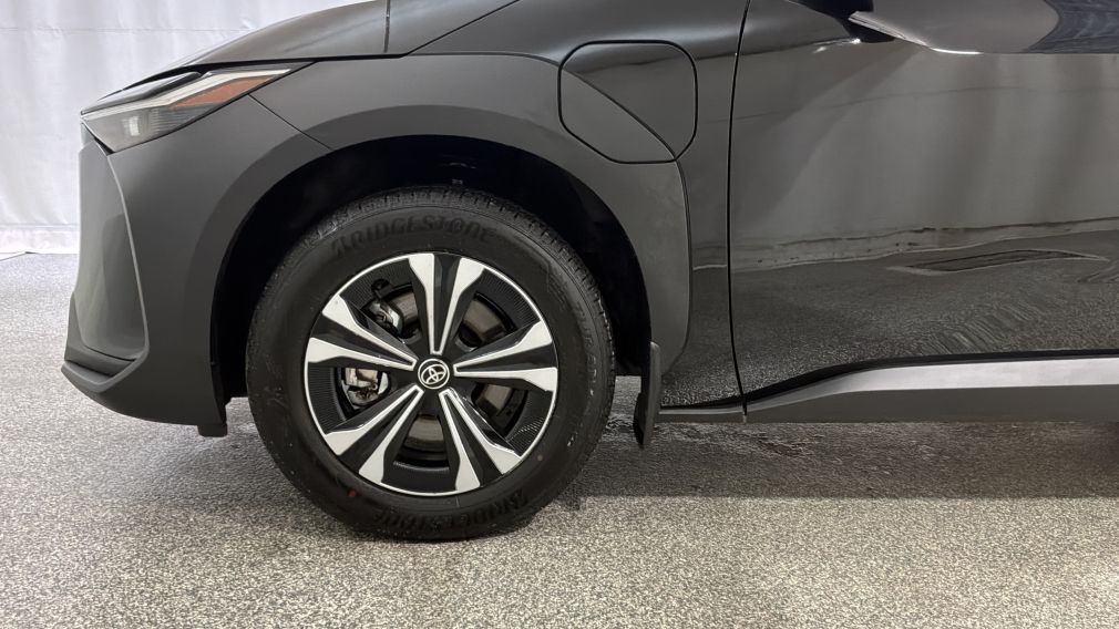 Toyota BZ4X XLE 2025 d&rsquo;occasion à vendre - 9
