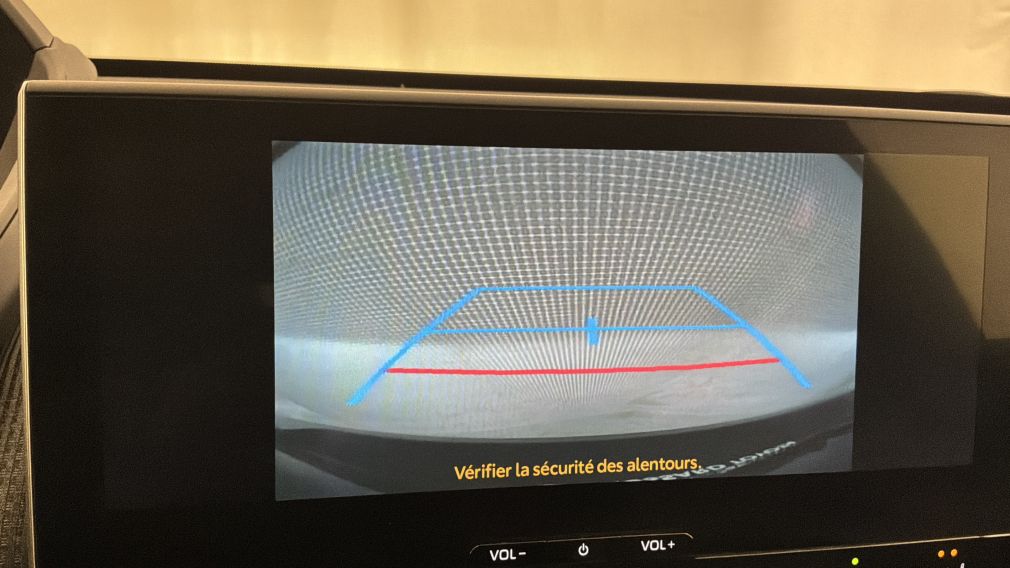 Toyota BZ4X XLE 2025 d&rsquo;occasion à vendre - 16