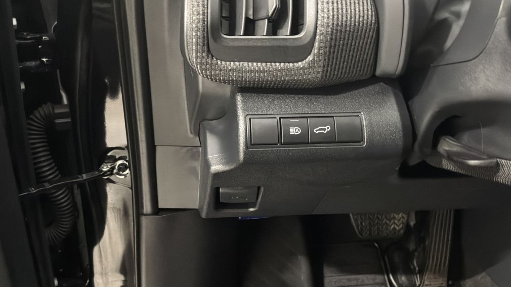 Toyota BZ4X XLE 2025 d&rsquo;occasion à vendre - 19