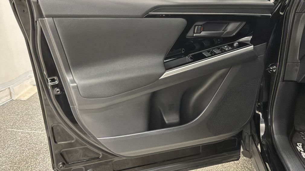 Toyota BZ4X XLE 2025 d&rsquo;occasion à vendre - 22