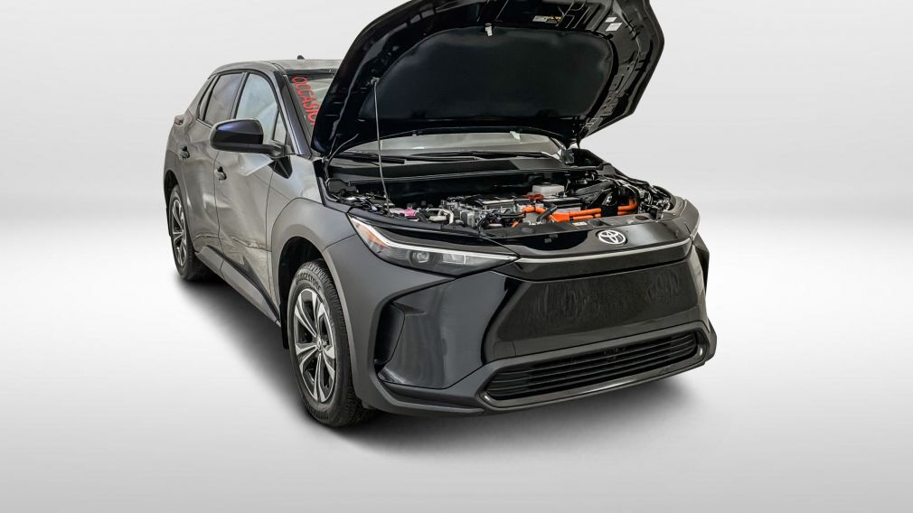 Toyota BZ4X XLE 2025 d&rsquo;occasion à vendre - 10