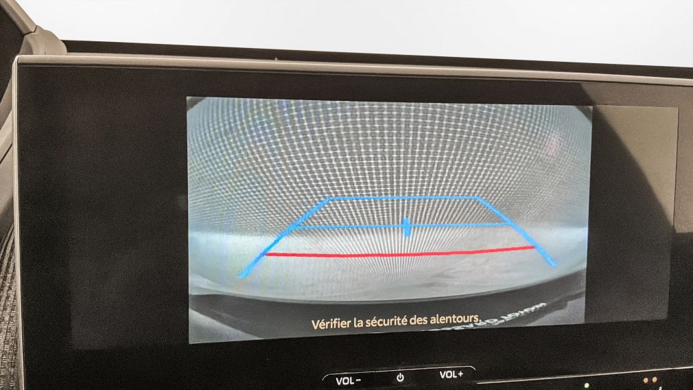 Toyota BZ4X XLE 2025 d&rsquo;occasion à vendre - 16