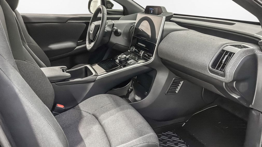 Toyota BZ4X XLE 2025 d&rsquo;occasion à vendre - 29