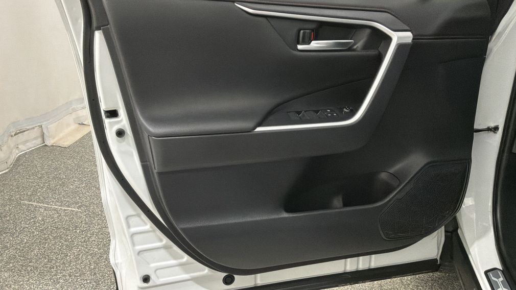 Toyota RAV4 Prime XSE 2024 d&rsquo;occasion à vendre - 23