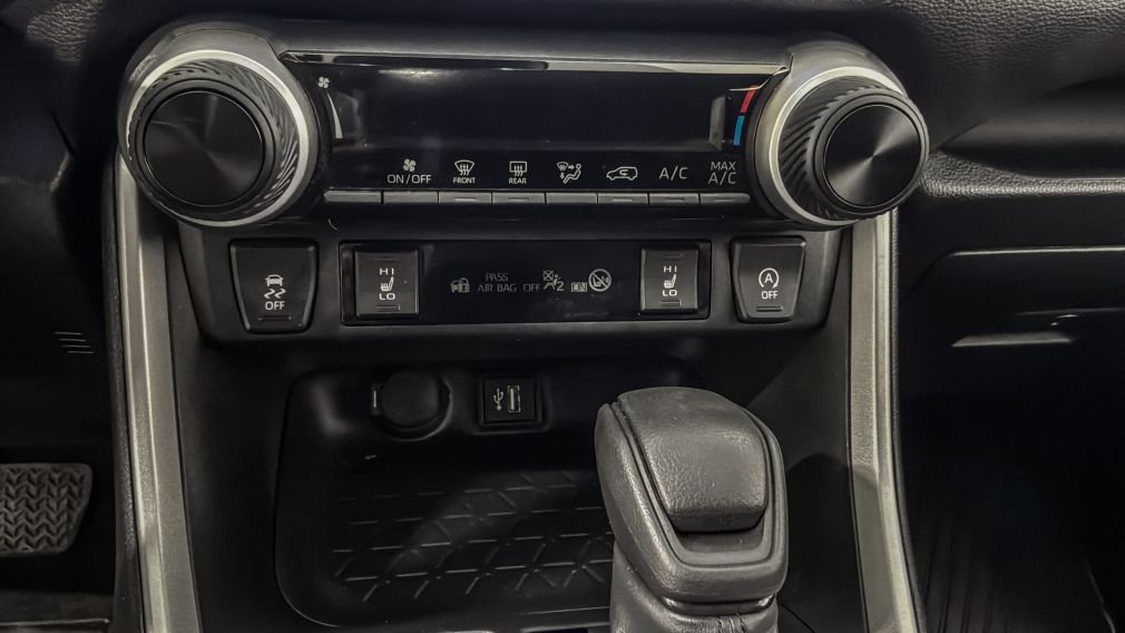 Toyota Rav 4 LE 2023 d&rsquo;occasion à vendre - 18