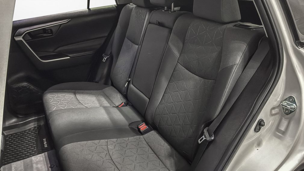 Toyota Rav 4 LE 2023 d&rsquo;occasion à vendre - 26